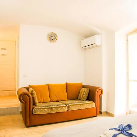 Canthouse Гостевой дом 3*