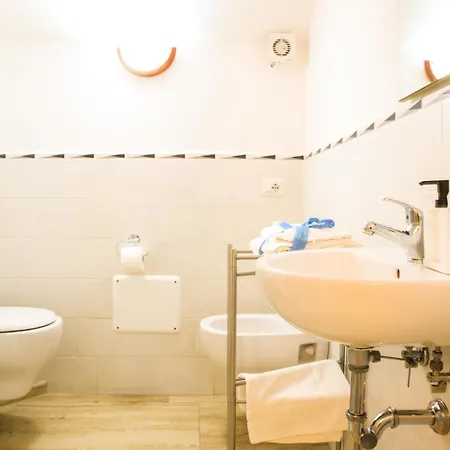 Canthouse Гостевой дом 3*